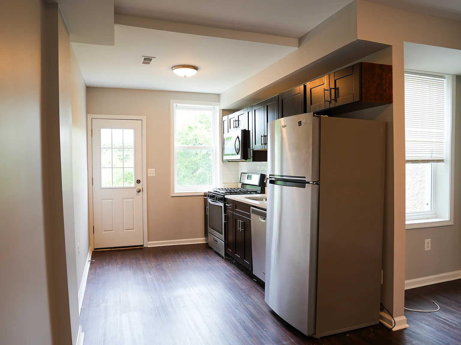 2 bed, 1.5 bath, $1,700 — Photo 2