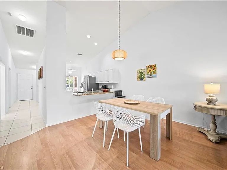 627 Saint Andrews Blvd — Photo 3
