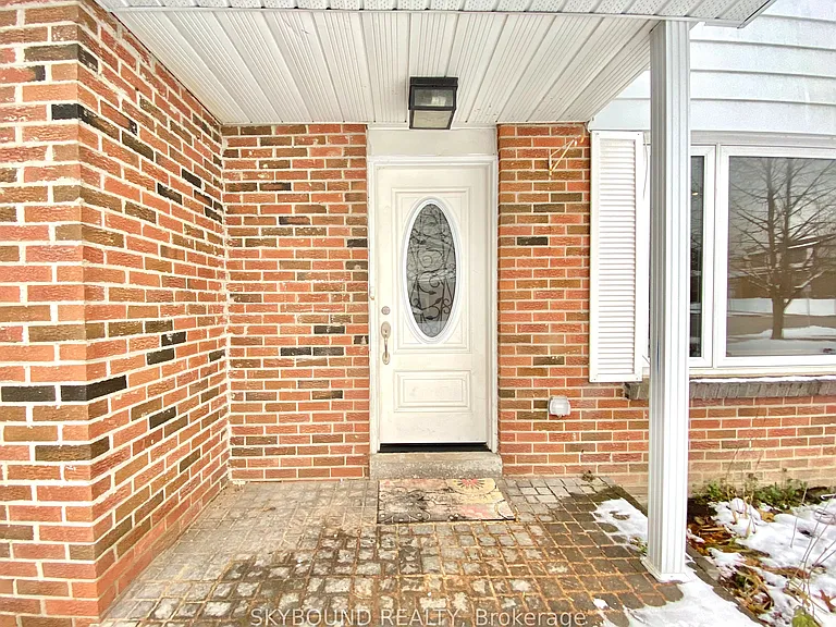 252 William Roe Blvd N #3 — Photo 3