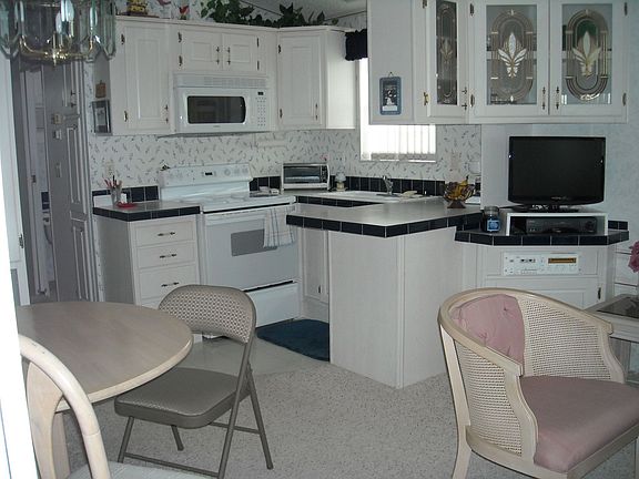 2nd image of 42769 Highway 27 Unit 100