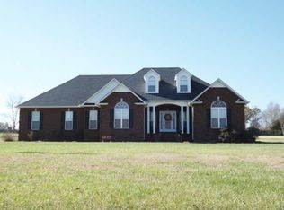 693 Parker Rd, Manchester, TN 37355