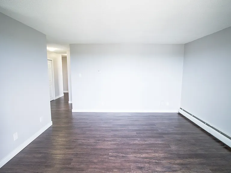 37 Berkeley Pl W — Photo 13