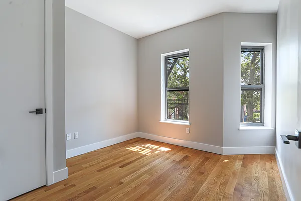 Rented by ERNY LLC | media 13