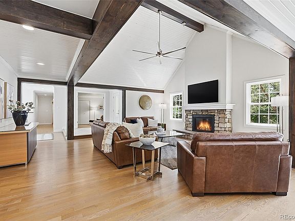 4th image of 4675 S Yosemite Street #219