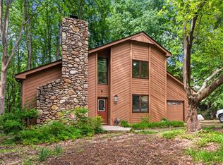 7104 Valley Lake Dr, Raleigh, NC 27612