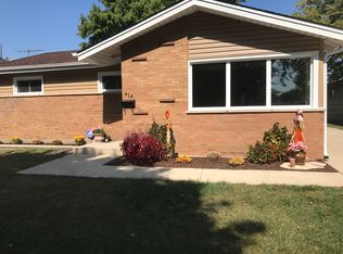 414 W Ronald Dr, Addison, IL 60101