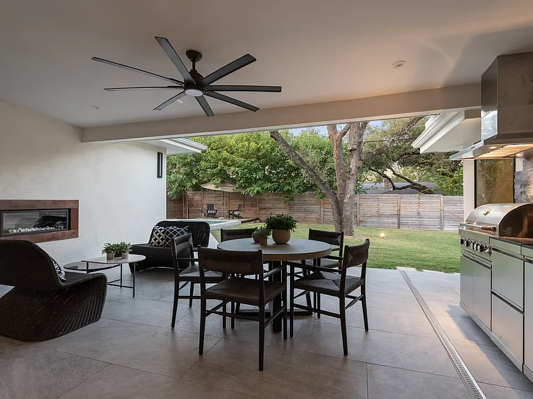 4000 Greystone Dr — Photo 33