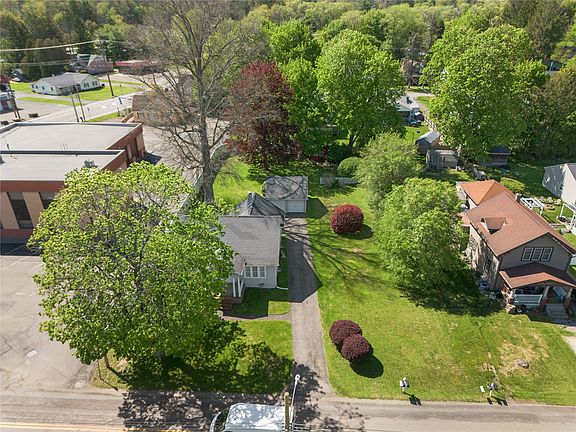 3rd image of 5 Trafford Rd
