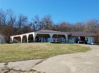 14199 Hogeye Rd, Prairie Grove, AR 72753