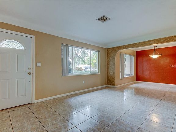4th image of 5623 47th Ave N