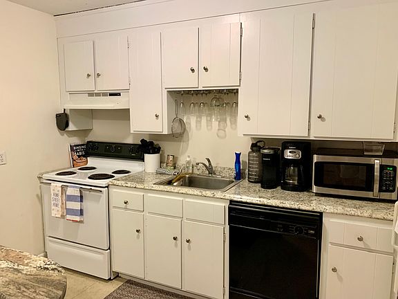 2nd image of 28 Wollaston Ave #8A