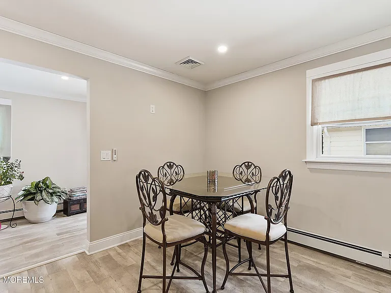 1734 Yorktowne Blvd — Photo 5