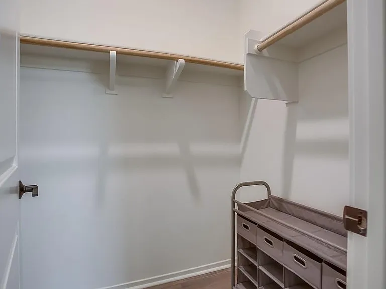 693 Gemstone Dr — Photo 32