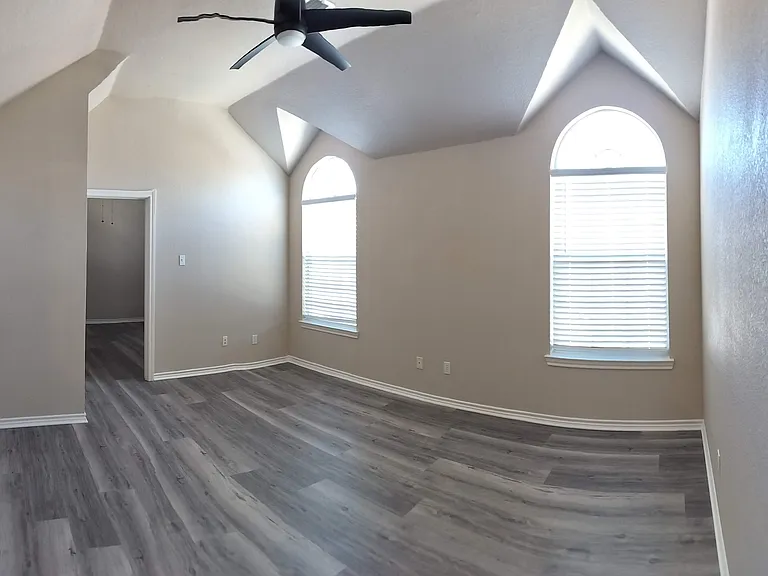 8001 Case Dr — Photo 76