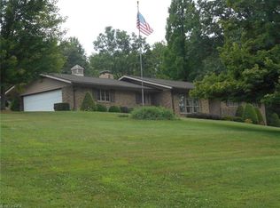 6549 Old Route 39 NW, Sugarcreek, OH 44681
