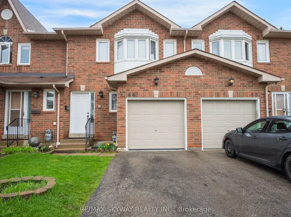 1485 Torrington Dr #44, Mississauga, ON L5V 1Y3