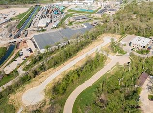 2116 Sierra Cir NE, Cedar Rapids, IA 52402