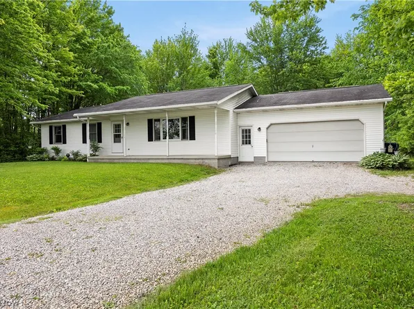 6211 Russia Rd, South Amherst, OH 44001