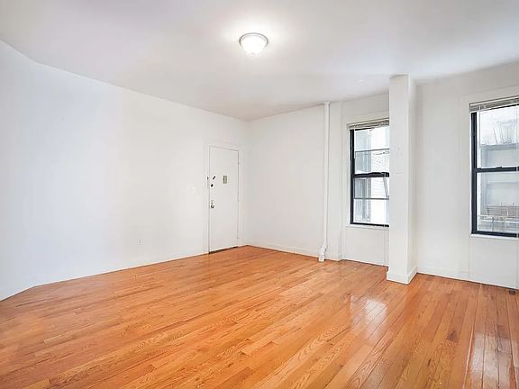 4th image of 533 W 111th St #5C