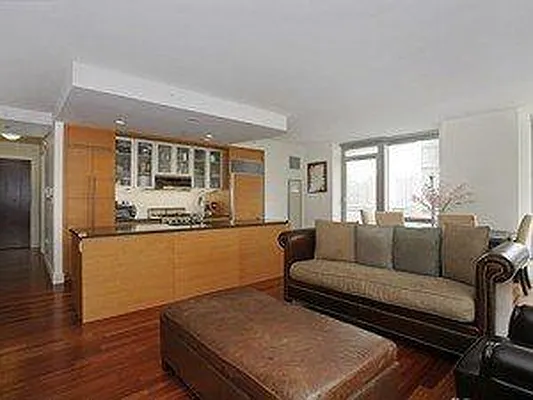 Rented by Corcoran | media 12