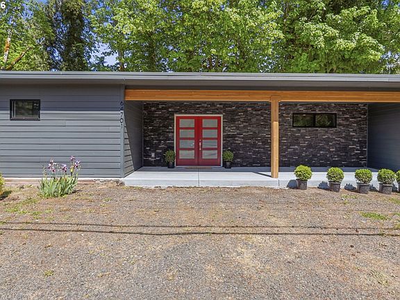 4th image of 64701 E Brightwood Loop Rd