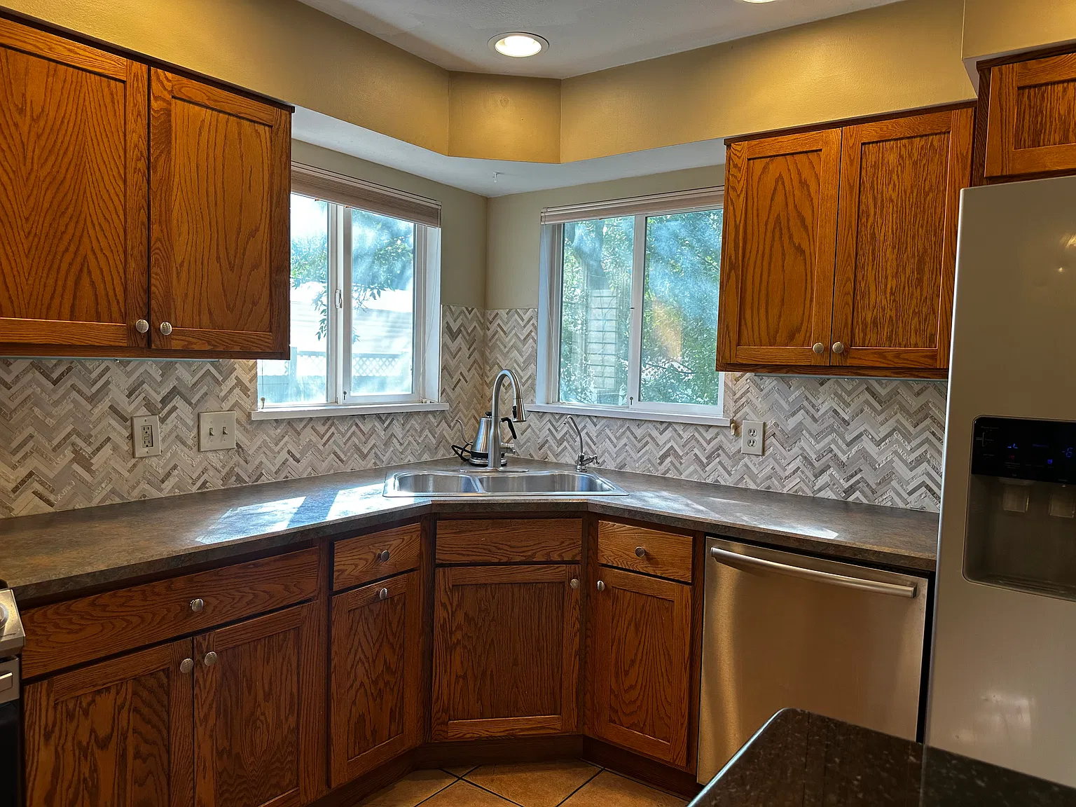 3 bed, 1404 sqft, $2,300 — Photo 3