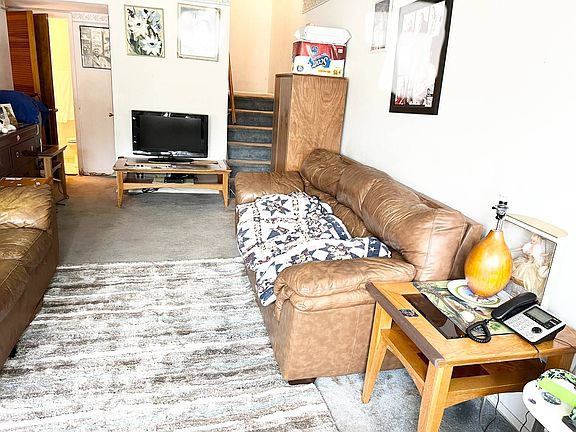 4th image of 45A Country Dr W #45A