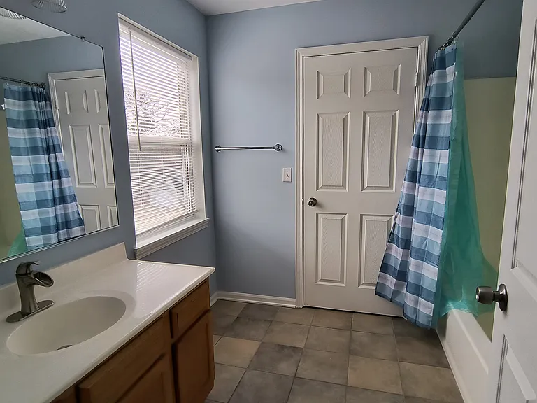 817 Swanson Ct — Photo 9