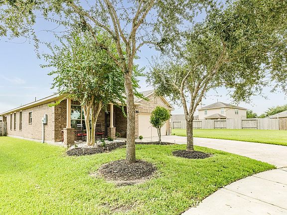4th image of 3217 Featherwood Ln