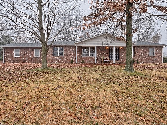 2nd image of 35 Elmwood Dr