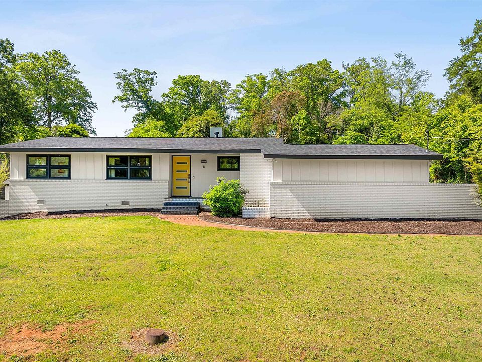 1st image of 4 Hillrose Ave