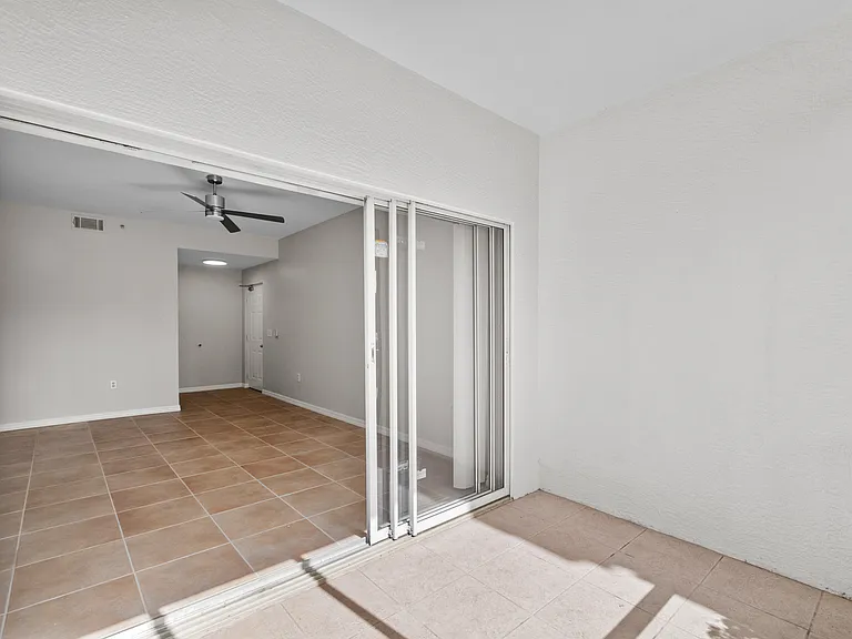 7915 Preserve Cir #216 — Photo 36