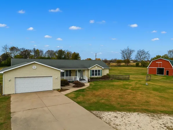 4314 W Hickory Rd, Hickory Corners, MI 49060