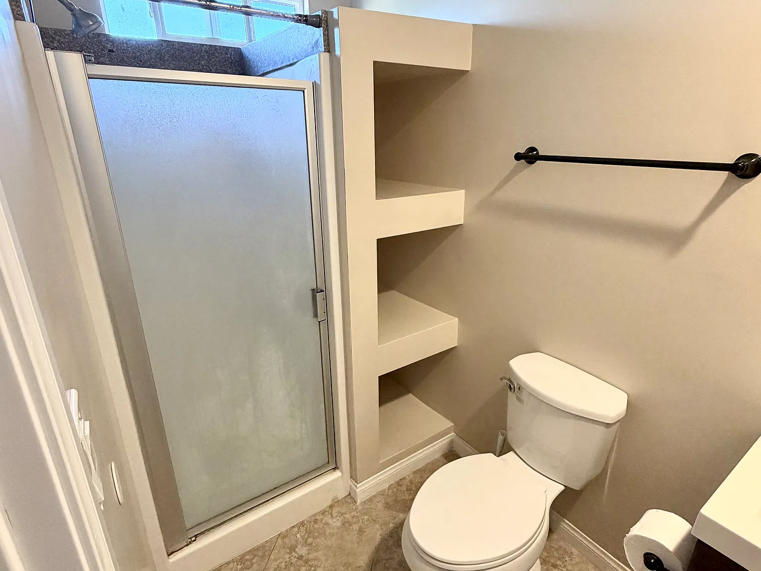 1 bed, 650 sqft, $1,800 — Photo 4