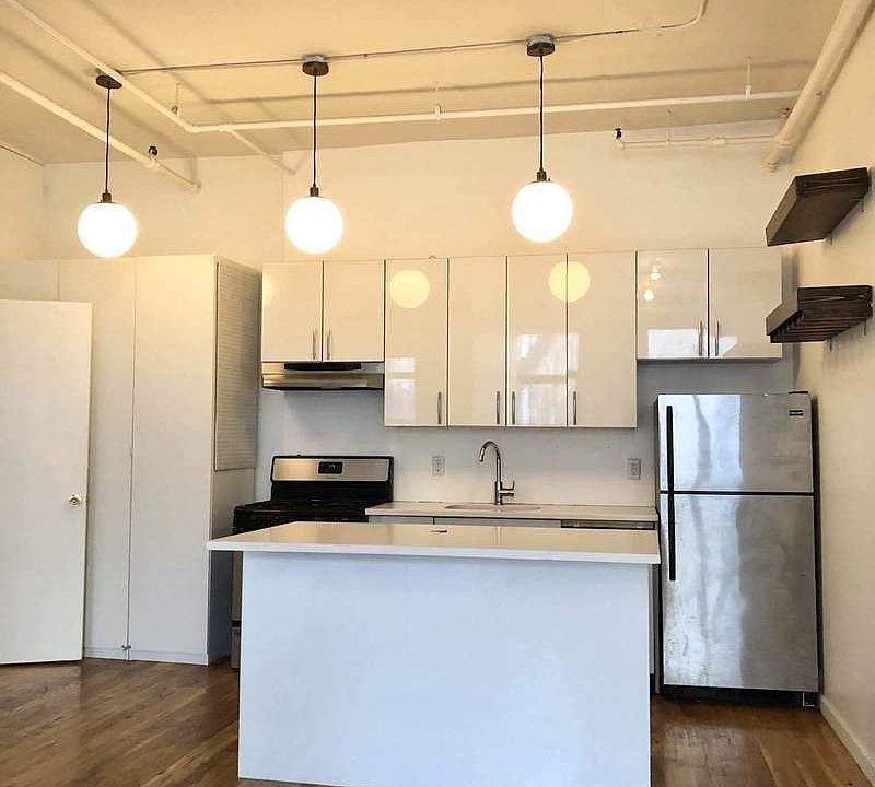 1st image of 315 Berry St #106A