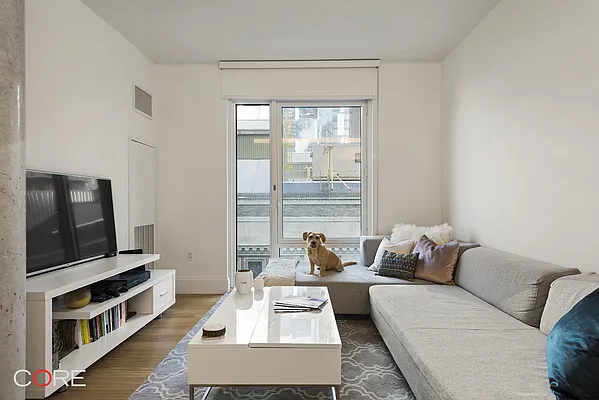 Rented by CORE | media 2