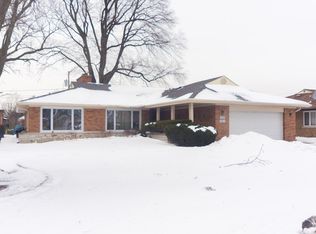 7050 N Kedvale Ave, Lincolnwood, IL 60712