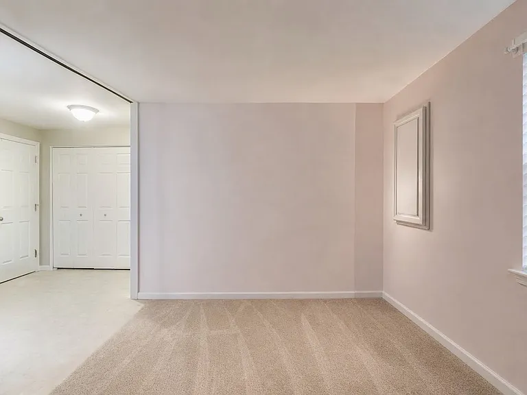 410 Town Center Blvd — Photo 5