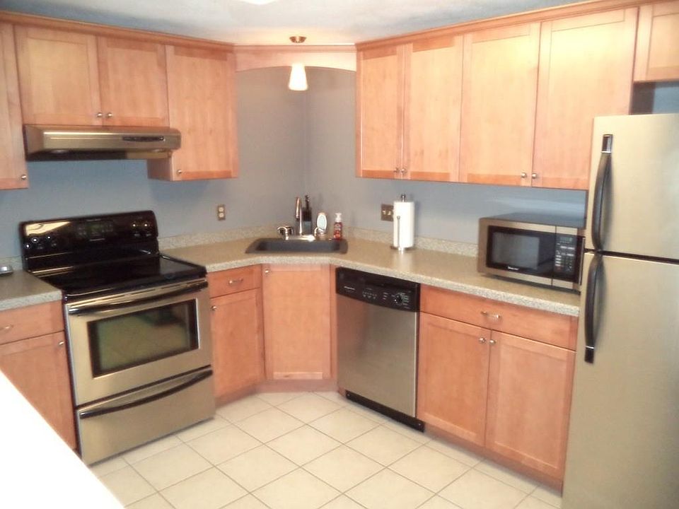 1st image of 33 Casablanca Ct