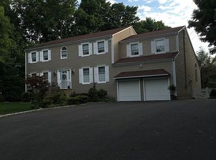 23A Anthony Ln, Darien, CT 06820