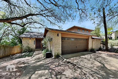 9106 Rockcrest Cir #A Photo 1