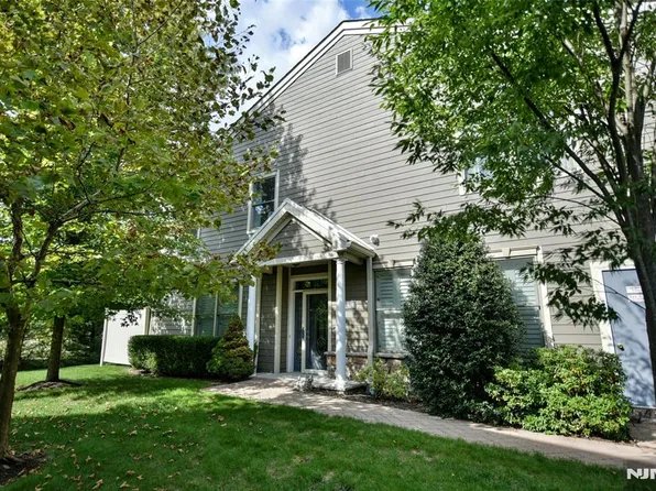 1406 Whitney Ln #1406, Allendale, NJ 07401