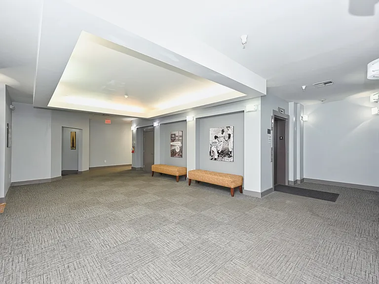 817 3rd Ave N #411 — Photo 32