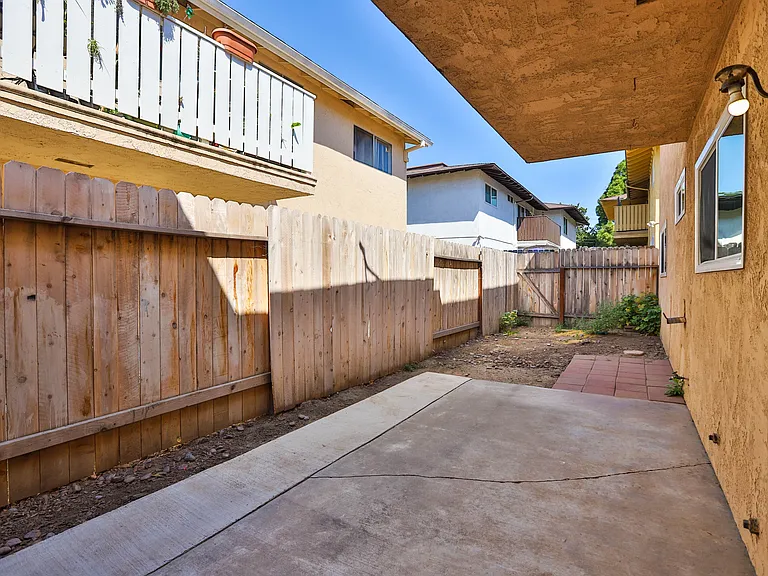 327 W Kelly Ave #B — Photo 26
