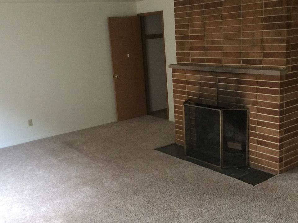 2nd image of 1814 NW 89th St