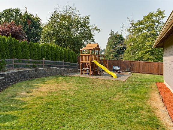 2nd image of 6181 Glacier Pl