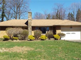 27535 Highland Rd, Richmond Hts, OH 44143