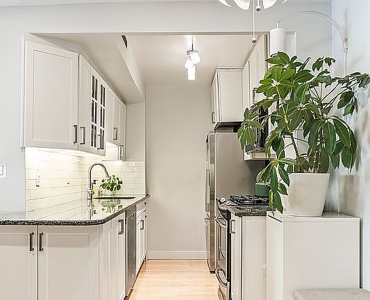 5th image of 400 E 77th St APT 12C