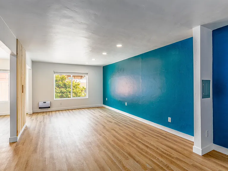 2821 Morena Blvd #7 — Photo 24
