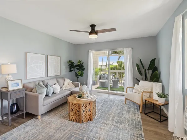94-606 Lumiaina St #T202, Waipahu, HI 96797